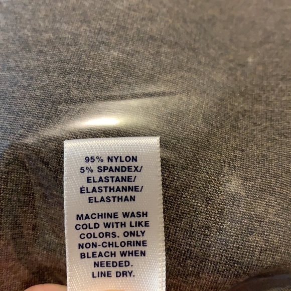 Gap Body Tank- Small - Picture 4 of 8